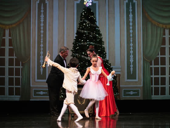 Victoria Ballet performance photograph