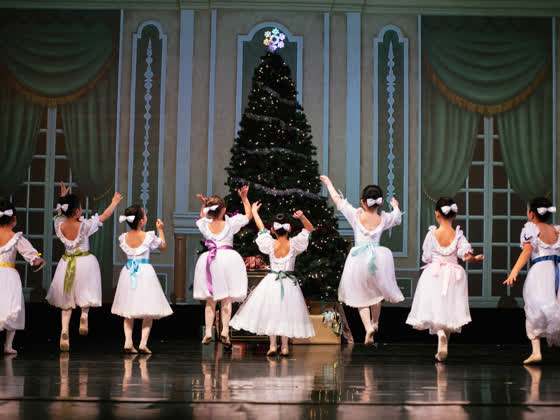 Victoria Ballet performance photograph
