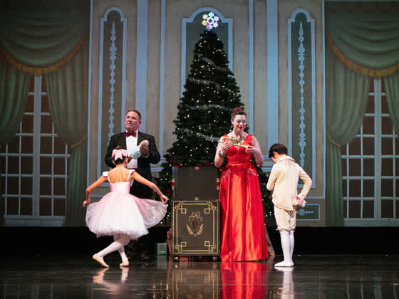 Victoria Ballet performance photograph
