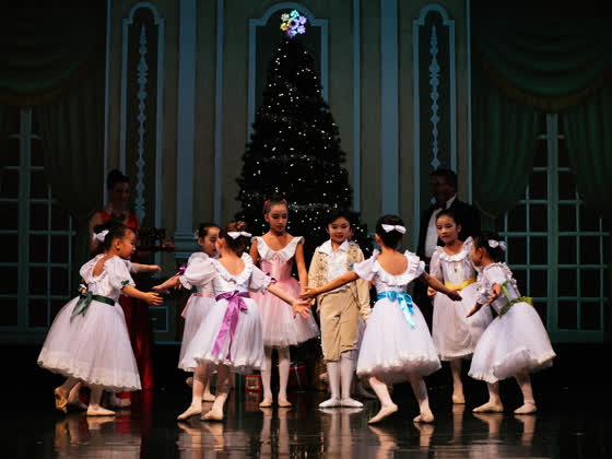Victoria Ballet performance photograph